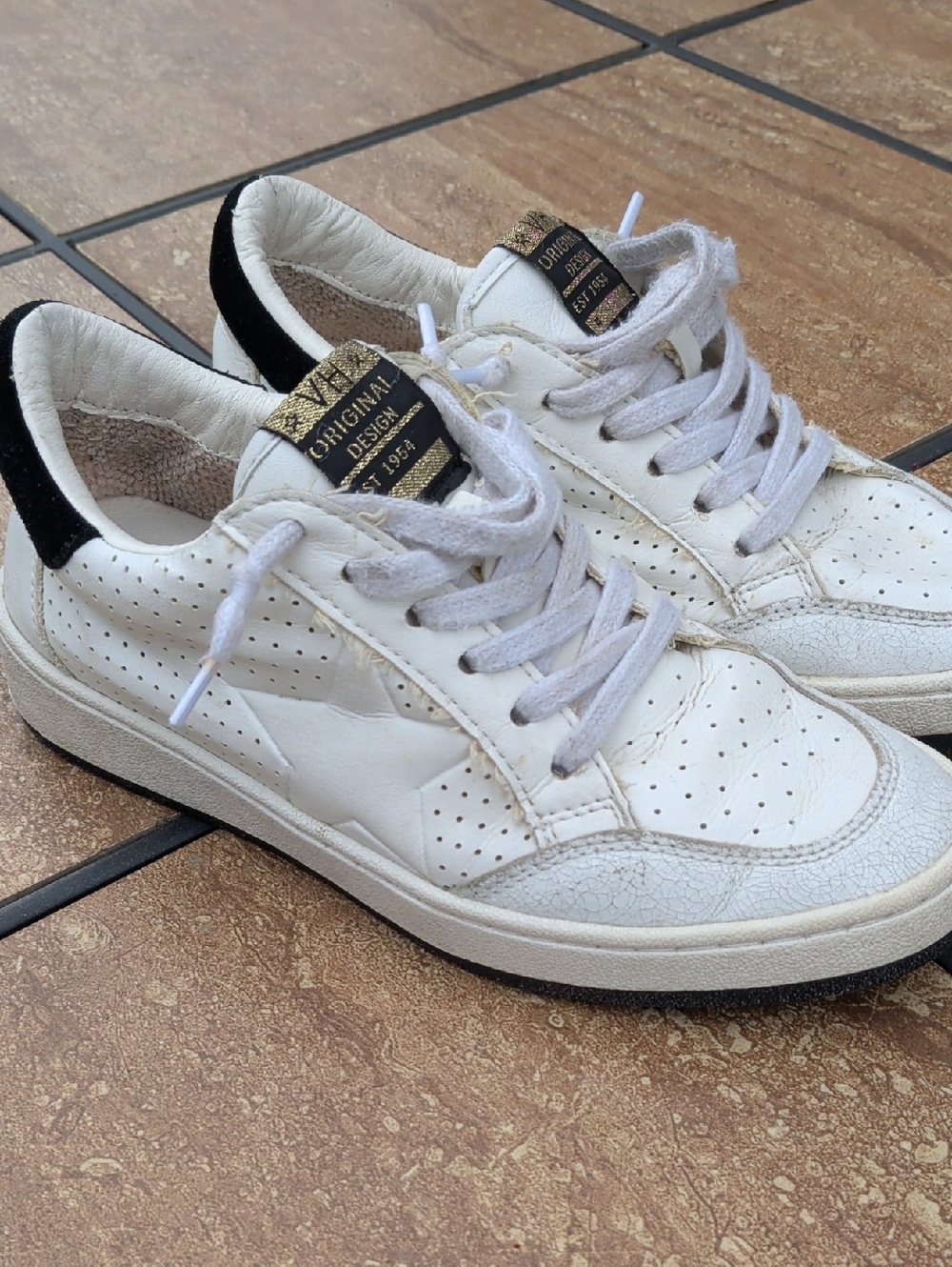 Vintage Havana Tatiana VH White Leather Sneaker Size 7